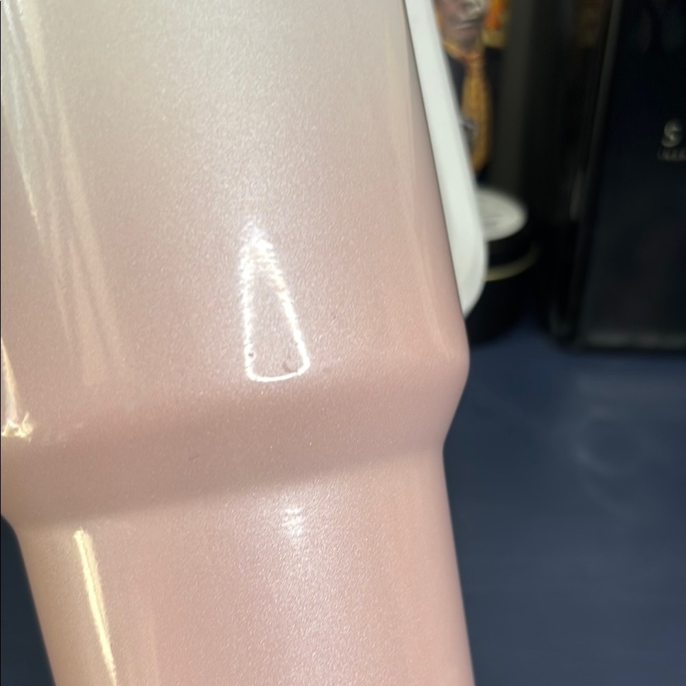 Stanley OG Pink Parfait Ombré 40 oz Tumbler. - Picture 6 of 6